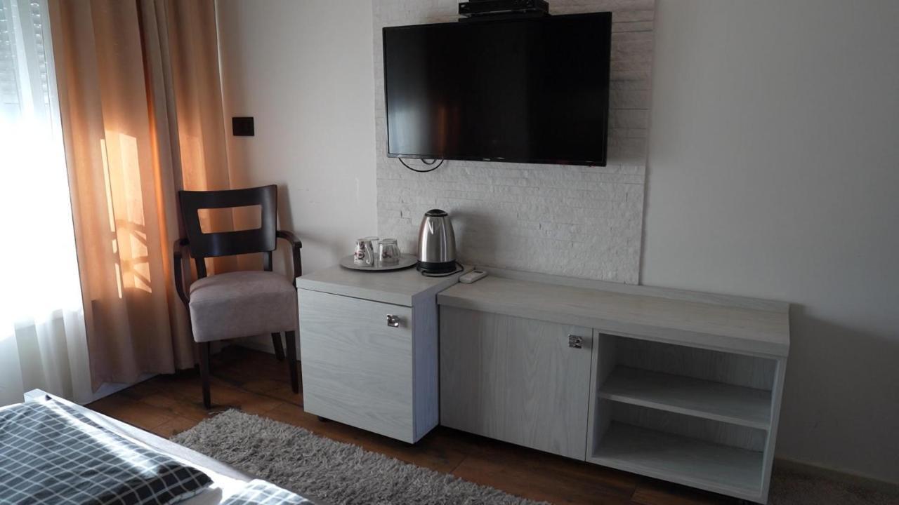 Bella Studios Kruševac Exteriör bild